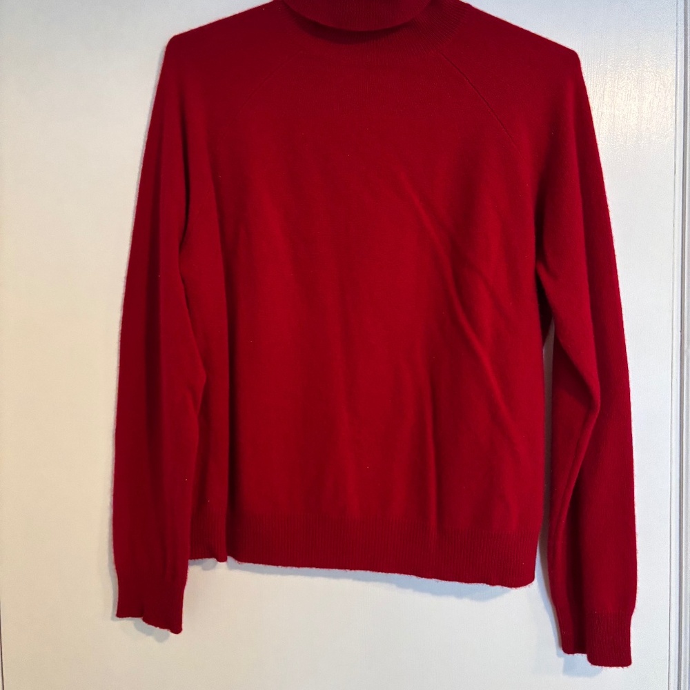 Valerie Stevens "separates" Cashmere Sweater